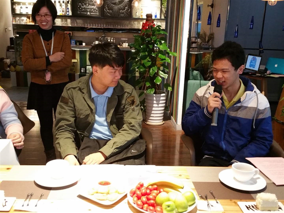 余同學(xué)回答問(wèn)題