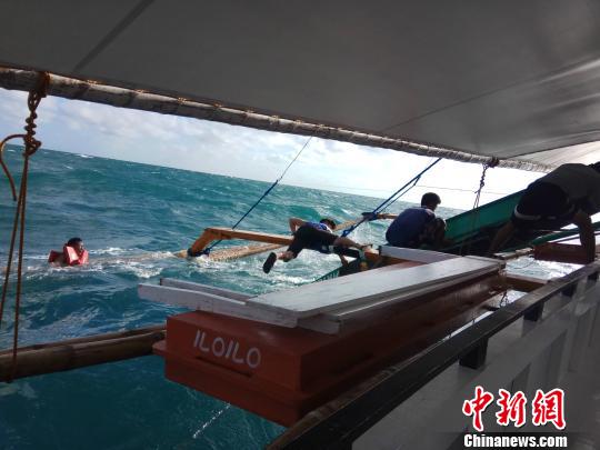 圖為救助現場(chǎng)。 中交公路規劃設計院有限公司 攝