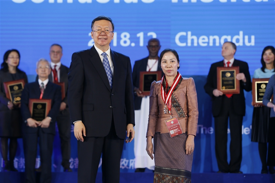 2018年獲得孔子學(xué)院孔子學(xué)院總部“2018年度孔子學(xué)院先進(jìn)個(gè)人”稱(chēng)號